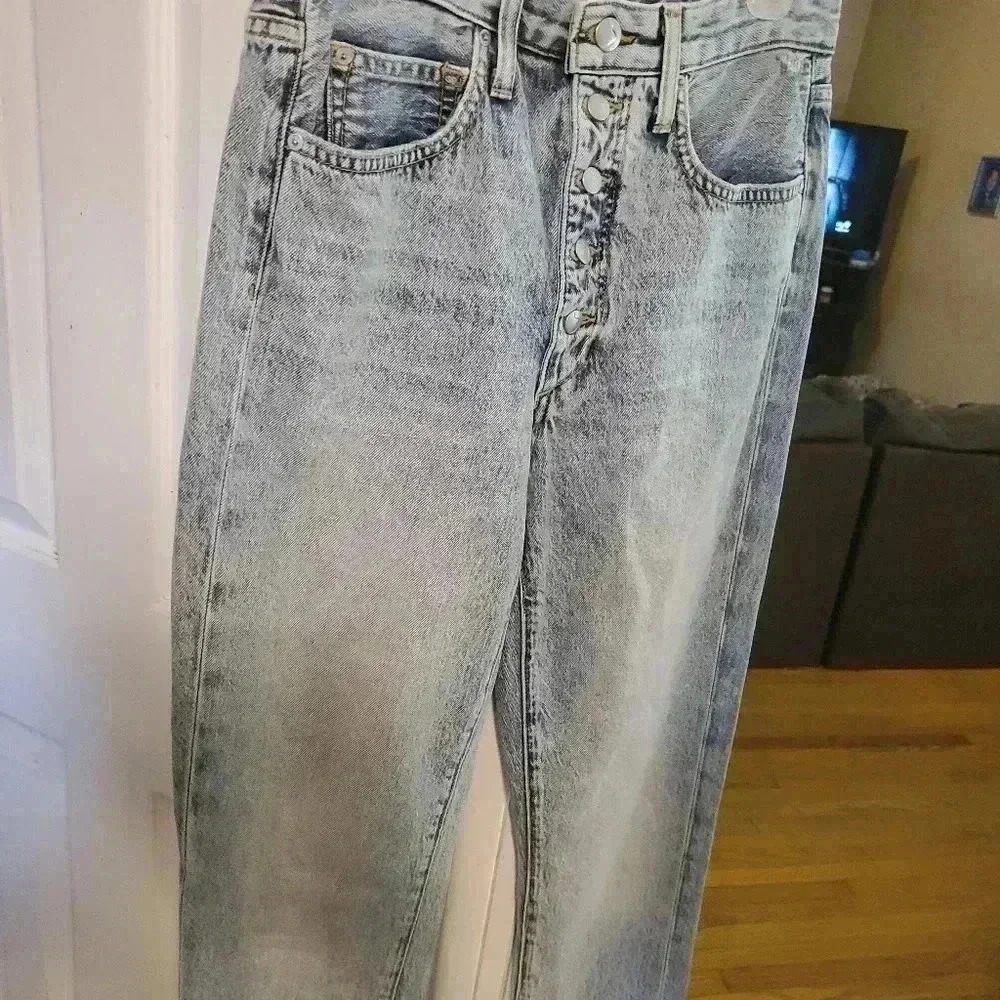 WEWOREWHAT BY JOE'S JEANS